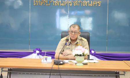 วันที่ 15 กันยายน 2568 เวลา 14.00 น. นายโกมุท ทีฆธนานนท์ นายกเทศมนตรีนครสกลนคร  เป็นประธานในการประชุมเตรียมความพร้อมการรักษาความสงบเรียบร้อยและการจราจร ในการจัดงาน ประเพณีแห่ปราสาทผึ้งและแข่งขันเรือยาว ประจำปี 2568