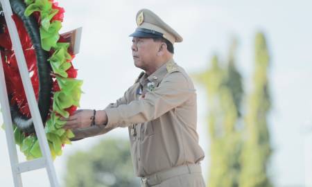 วันที่ 3 กุมภาพันธ์ 2569 เวลา 08.00 น. นายโกมุท ทีฆธนานนท์ นายกเทศมนตรีนครสกลนคร ร่วมพิธีวางพวงมาลา เนื่องในวันทหารผ่านศึก ประจำปี 2569