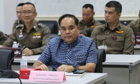วันที่ 6 สิงหาคม 2569 นายโกมุท ทีฆธนานนท์ นายกเทศมนตรีนครสกลนคร มอบหมายให้ นายยุทธนา นันทราช รองนายกเทศมนตรีนครสกลนคร เข้าร่วมการประชุมคณะกรรมการตรวจสอบและติดตามการบริหารงานตำรวจจังหวัดสกลนคร (กต.ตร.จังหวัด)